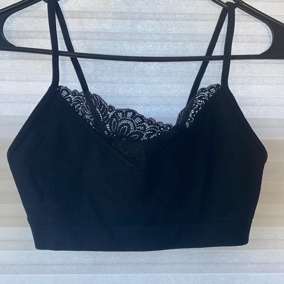 Target size small lace top black Cami - Picture 1 of 3